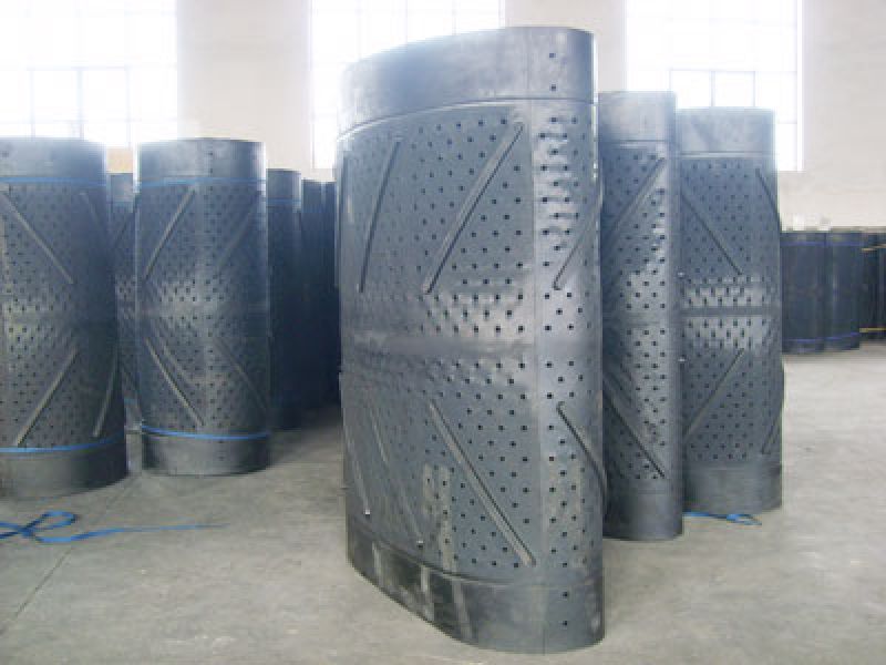 Wear resistant rubber track