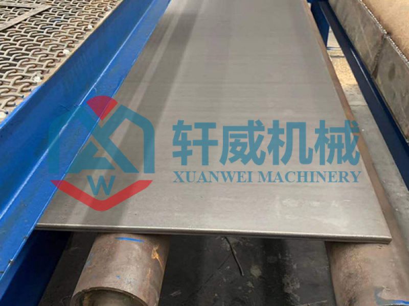 Steel plate rust removal and cleaning equipment