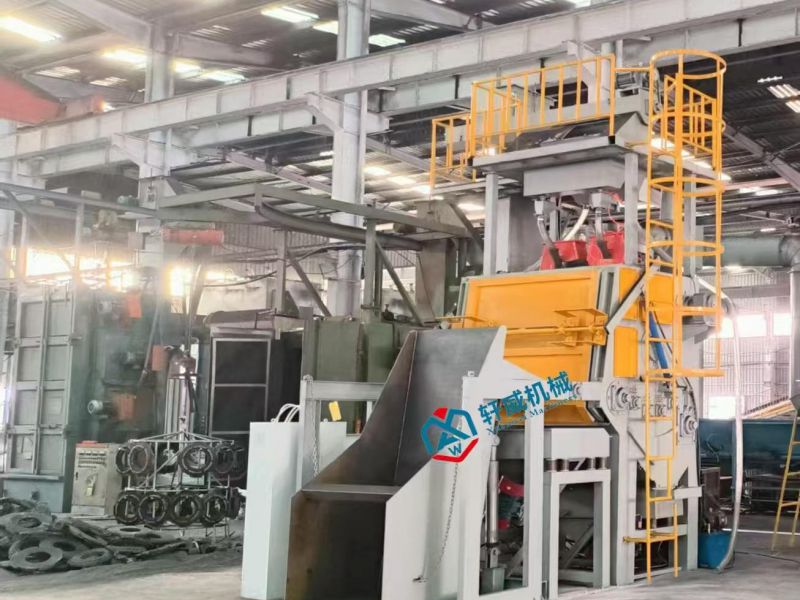 Crawler type automatic loading and unloading shot blasting machine