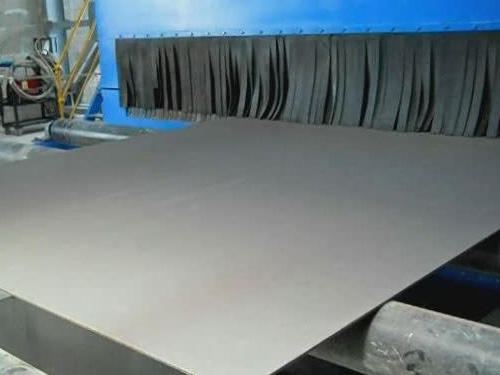 Steel plate shot blasting effect