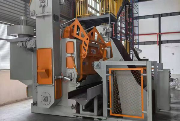 Automatic loading and unloading crawler machine